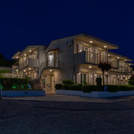 Nondas Apartments Ласи Екстериор снимка